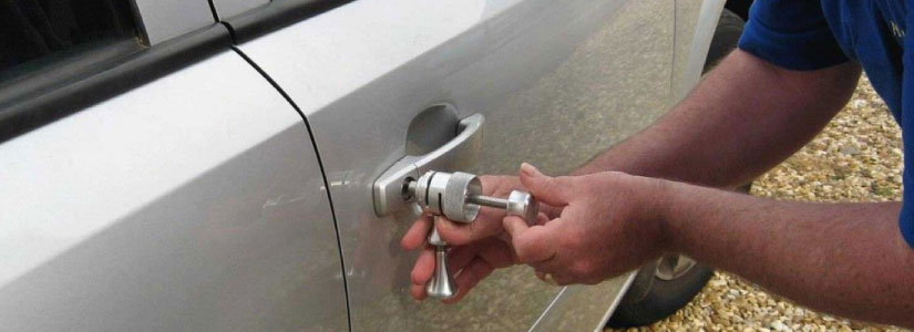 abrimos-y-desbloqueamos-autos-en-la-via-gruas-david-en-quito